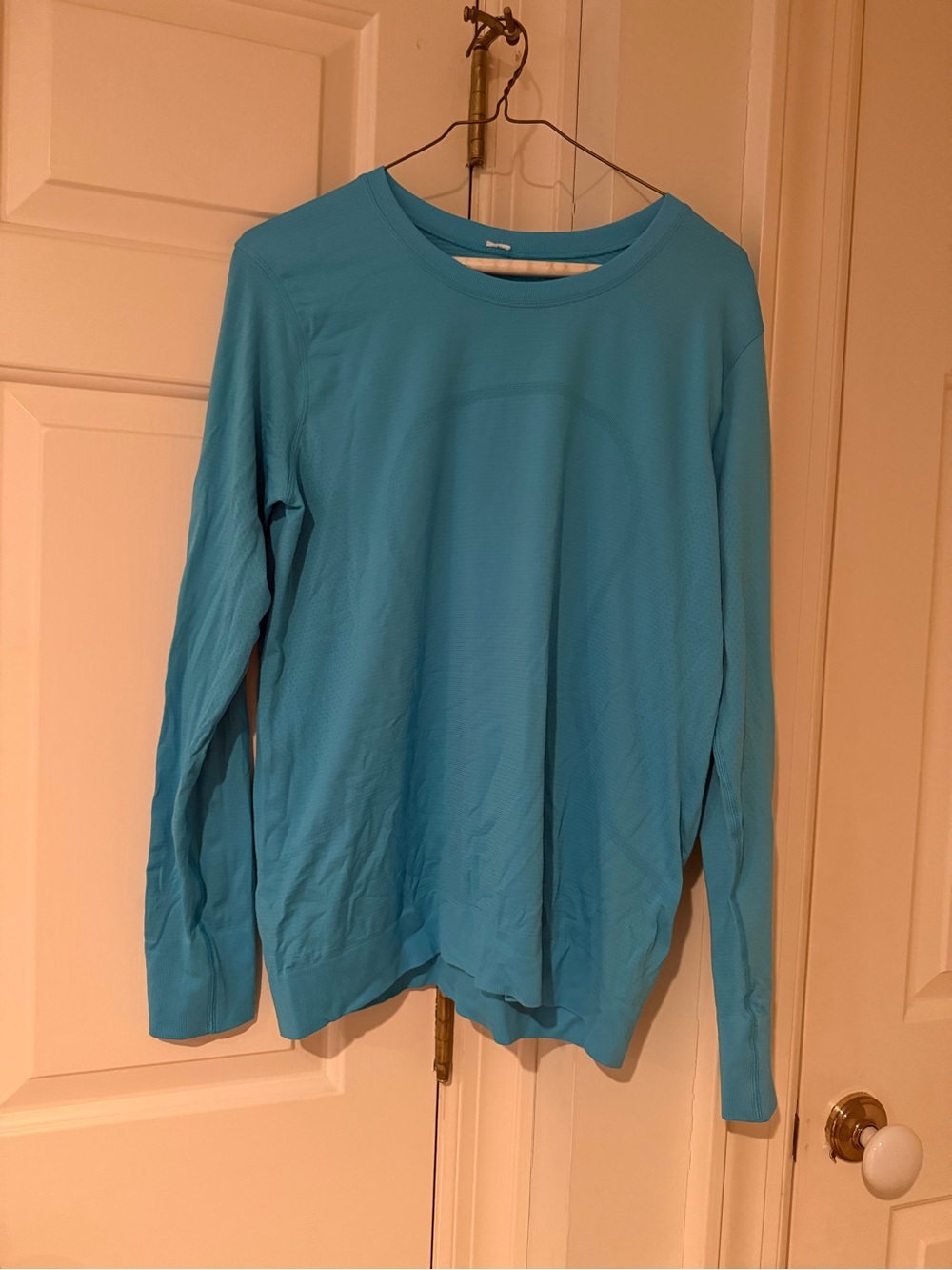 LULULEMON LONG SLEEVE SWIFTLY SIZE 8